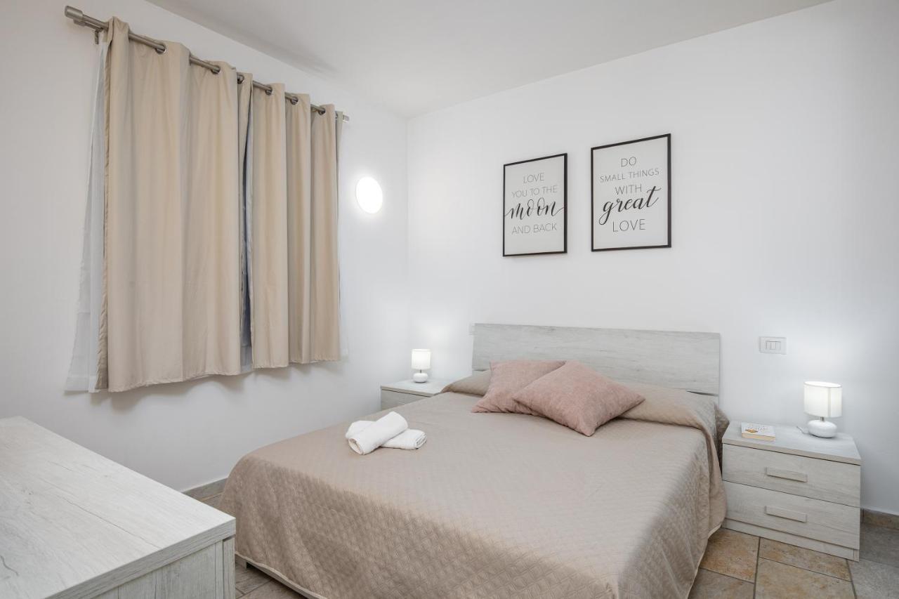Casa Vacanze Lo Squalo Olbia Dış mekan fotoğraf